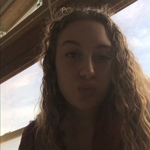 Meet your Posher, Celeste